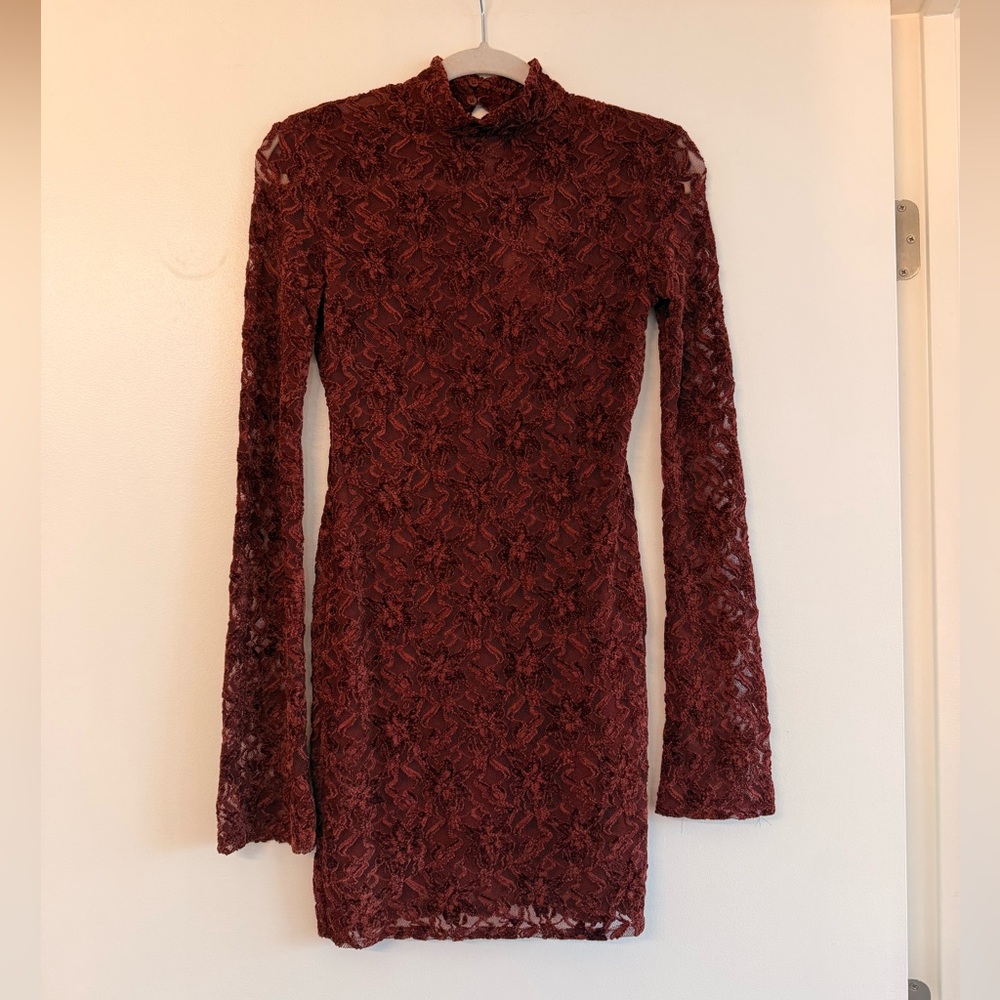 Elegant Lace Long Sleeve Dress in Burgundy